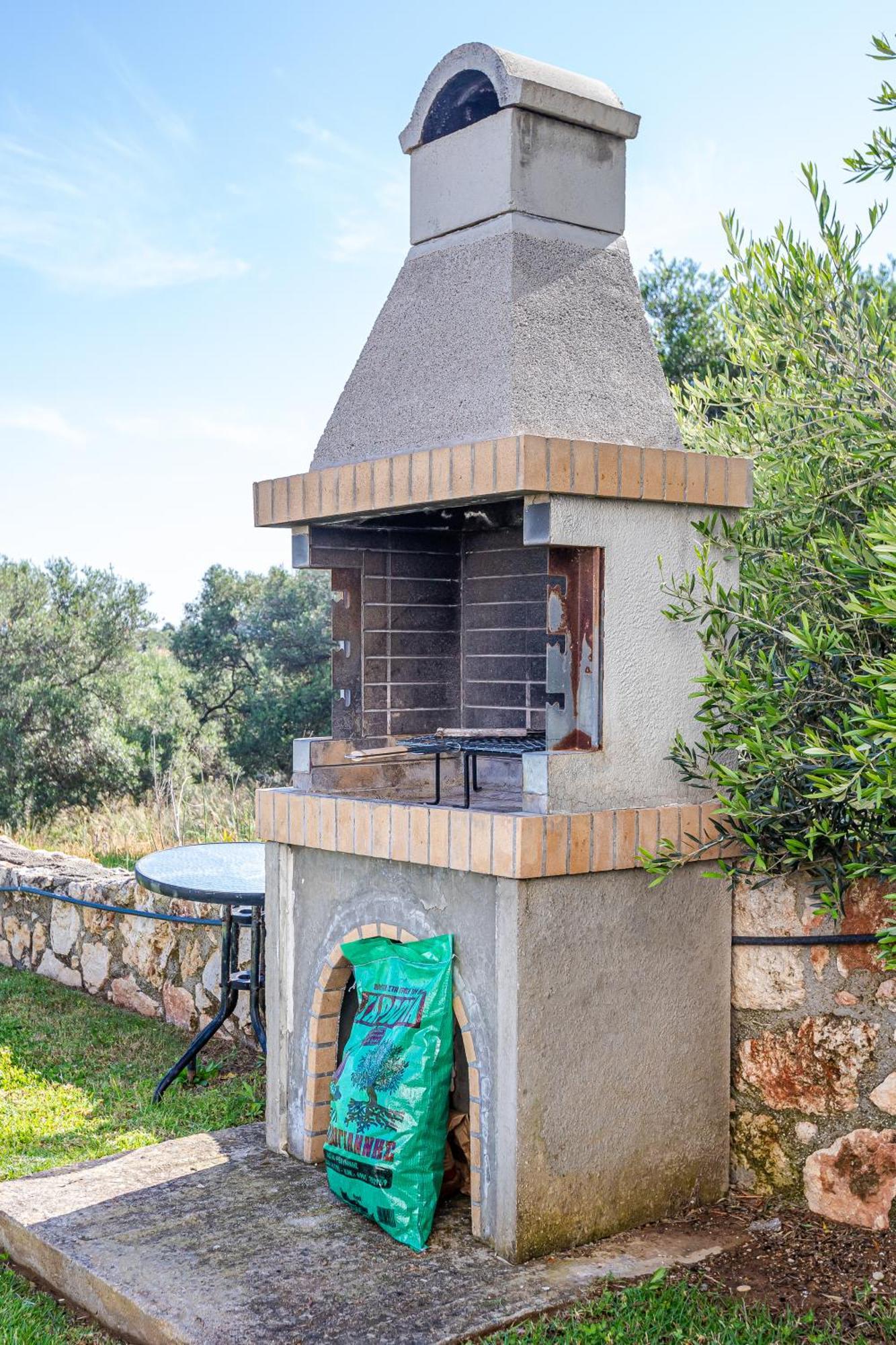 Dimitra Apartment With Private Pool And Sea View -The Ground Floor Of A Two Storey Building Daratsos Esterno foto