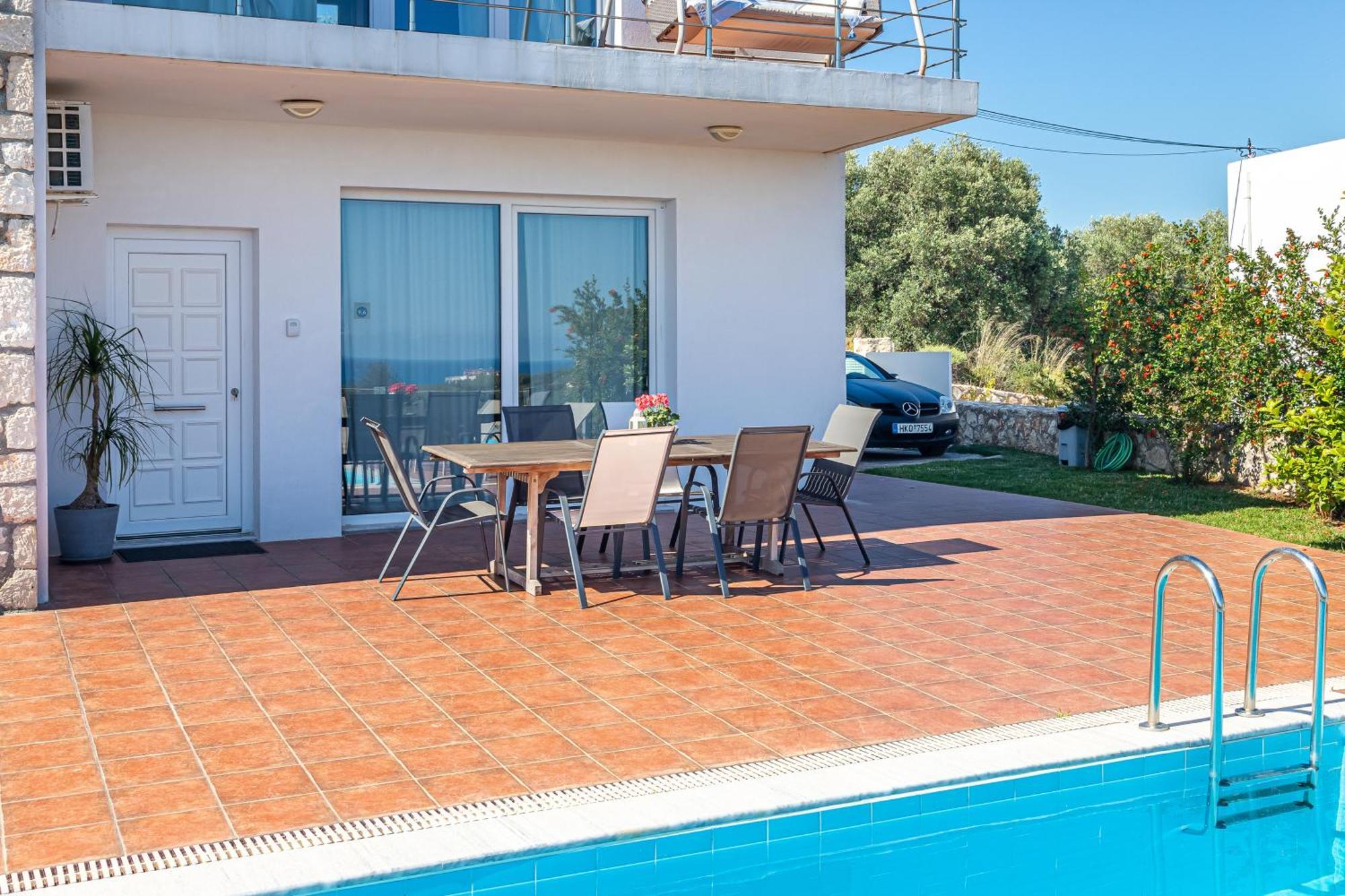 Dimitra Apartment With Private Pool And Sea View -The Ground Floor Of A Two Storey Building Daratsos Esterno foto